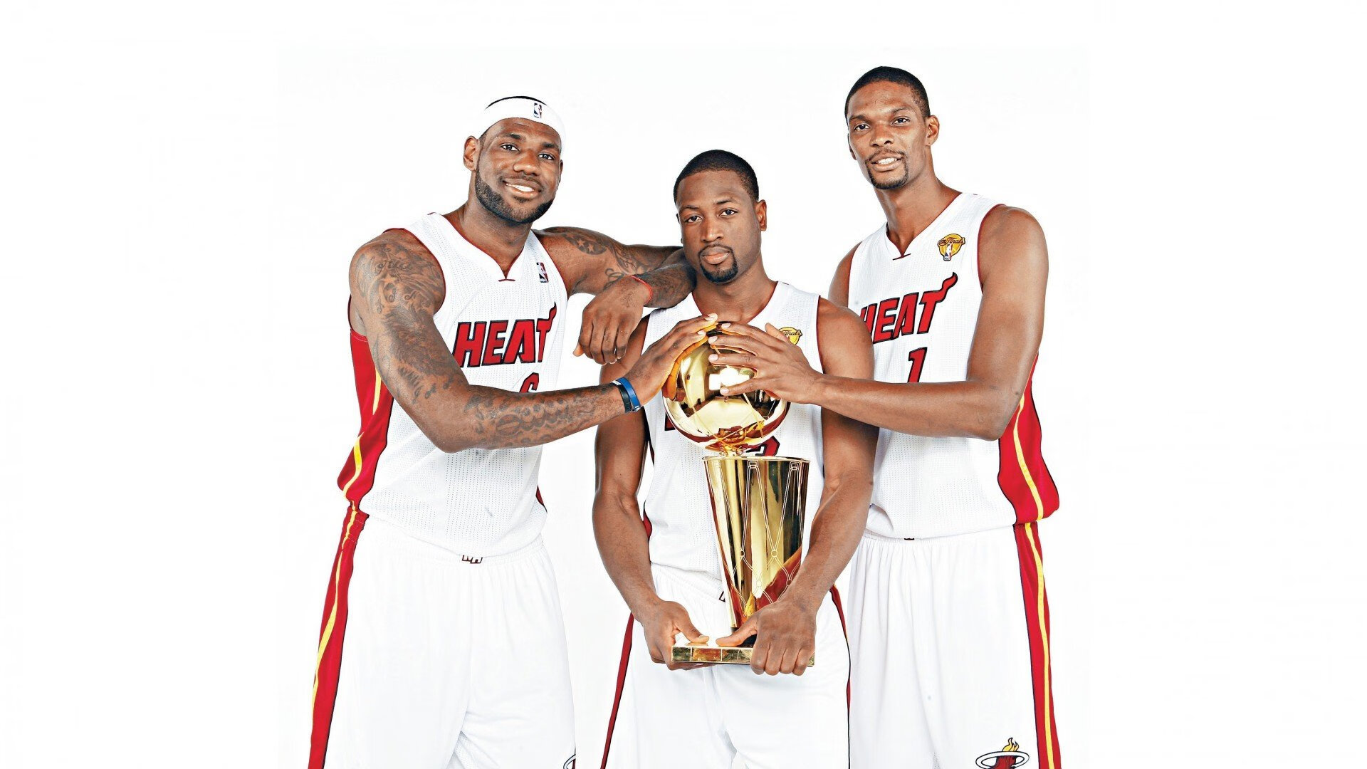 NBA球员直播堡垒之夜引百万围观，nba比赛主播